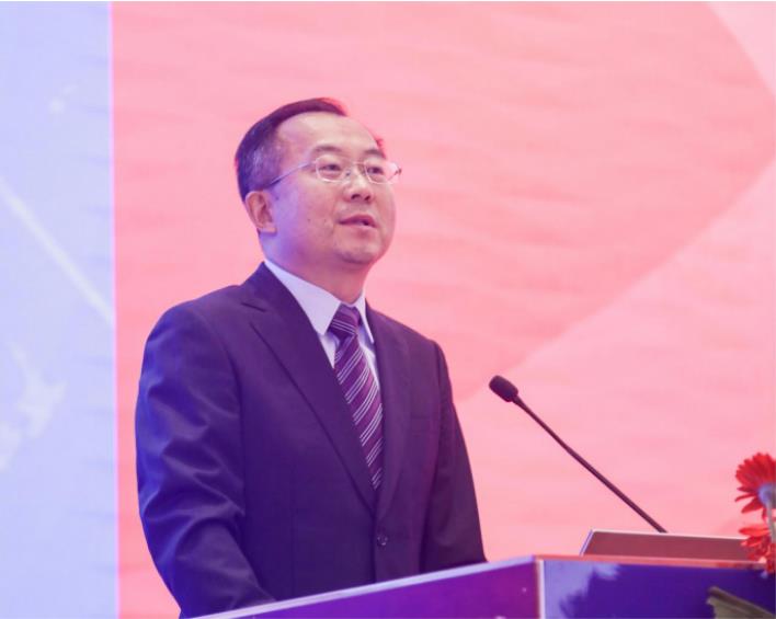 中国核工业集团有限公司党群工作部主任李雄飞 作经验分享 中国核工业集团有限公司党群工作部主任李雄飞 作经验分享